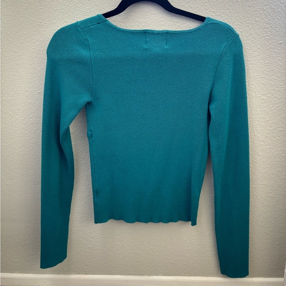 Women’s Long Sleeve - Picture 2 of 3